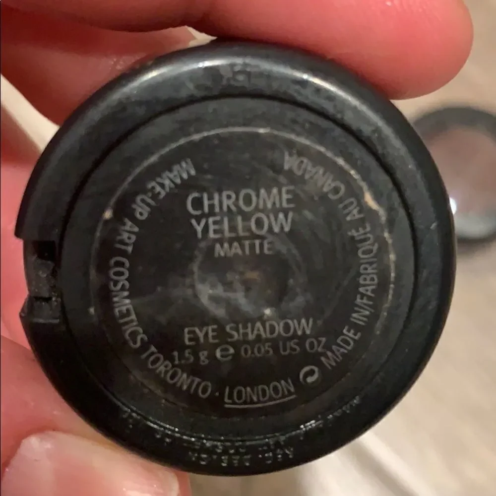 Mac eyeshadow 😍limited Edition colors